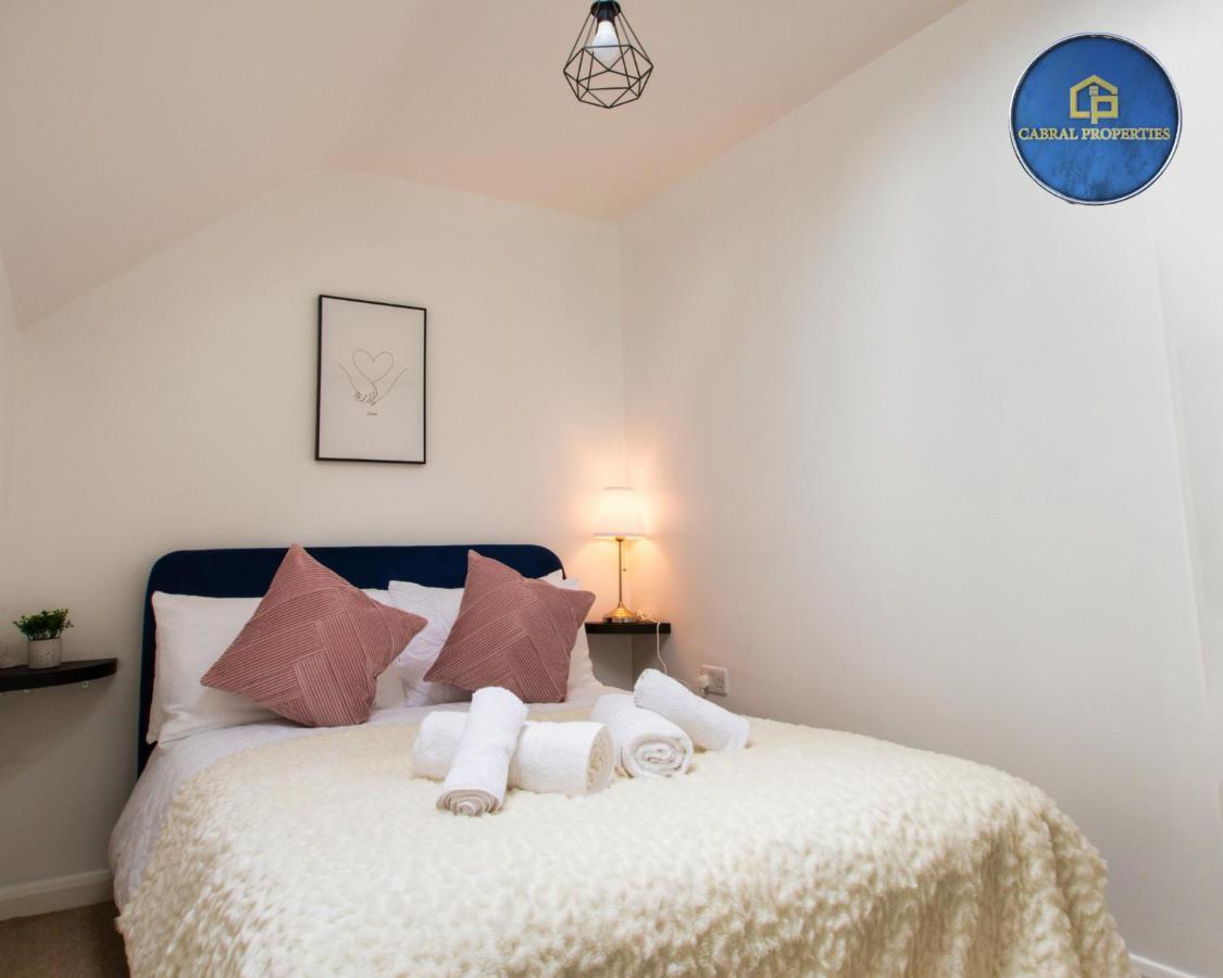 2 Bedroom House By Cabral Properties Monthly Special Price Reading Exteriör bild