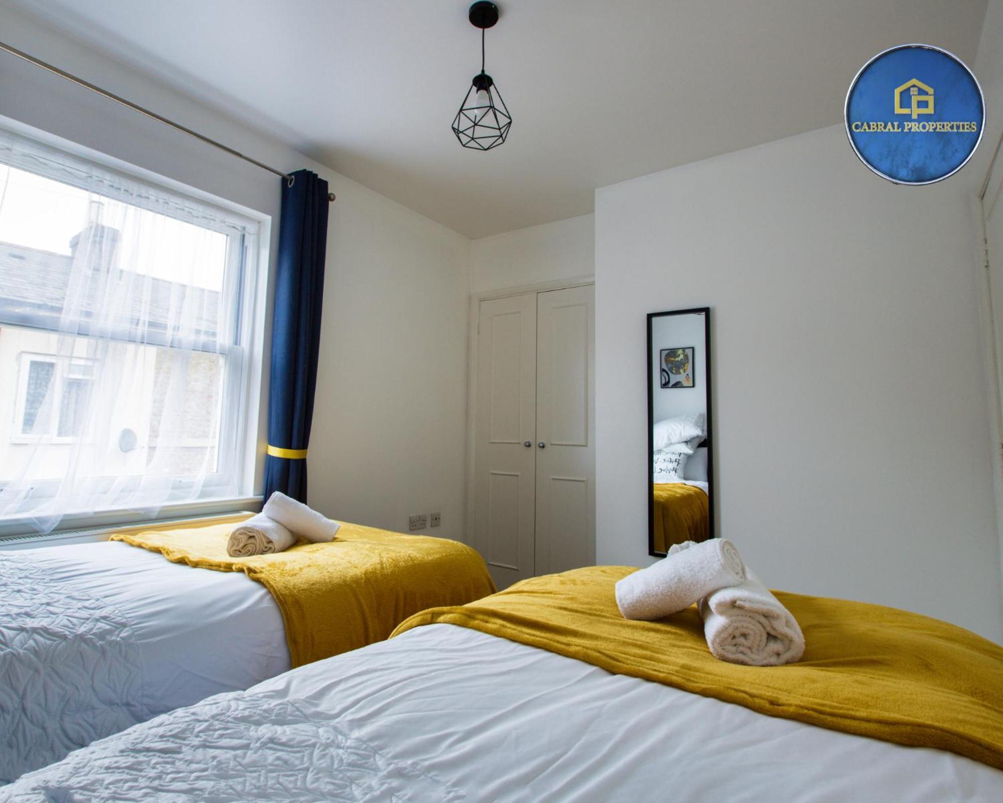 2 Bedroom House By Cabral Properties Monthly Special Price Reading Exteriör bild